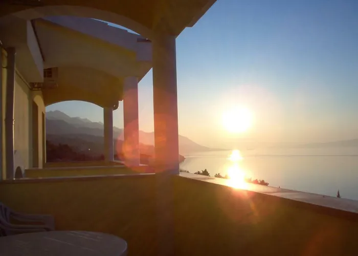 Apartament Lucija1897 Starigrad Paklenica